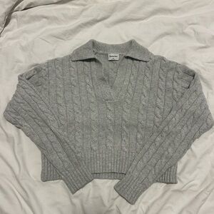 Aritzia Sunday Best Lottie V-Neck Sweater